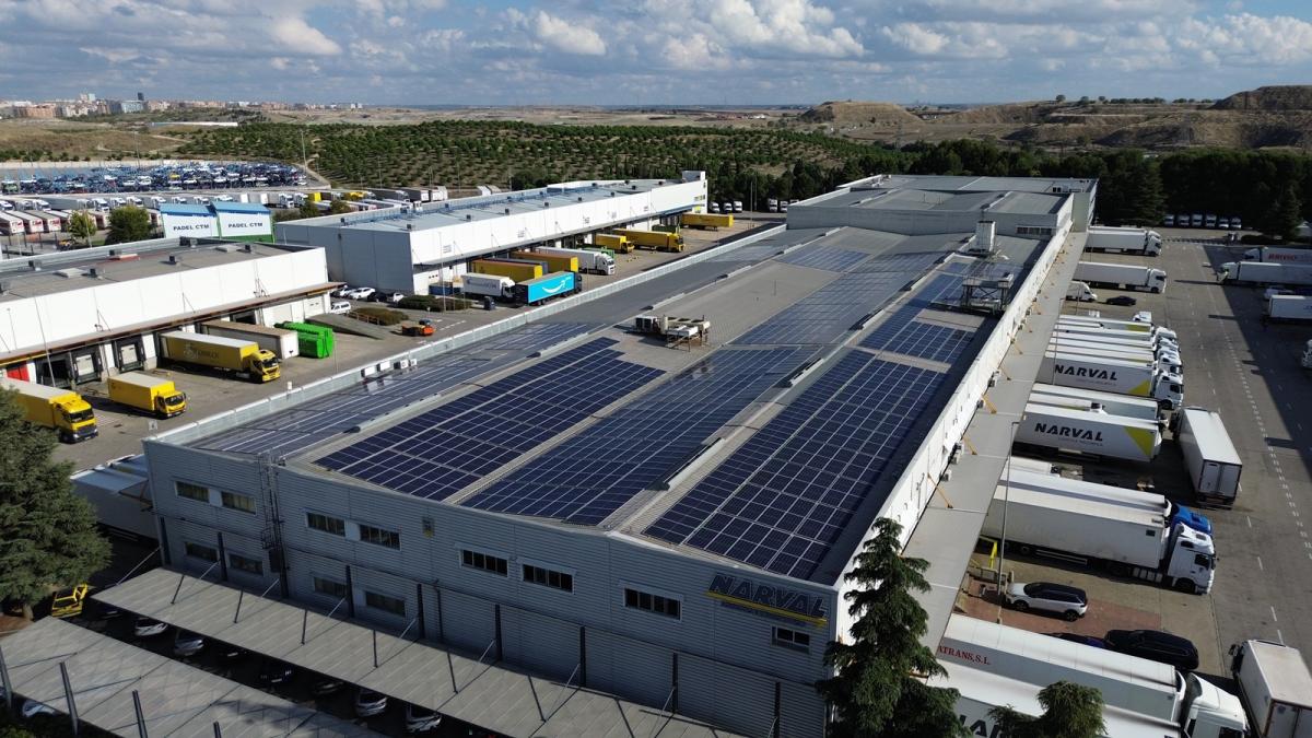 EiDF Solar impulsa la eficiencia energética de Narval Transportes en sus instalaciones de Mercamadrid y Dos Hermanas