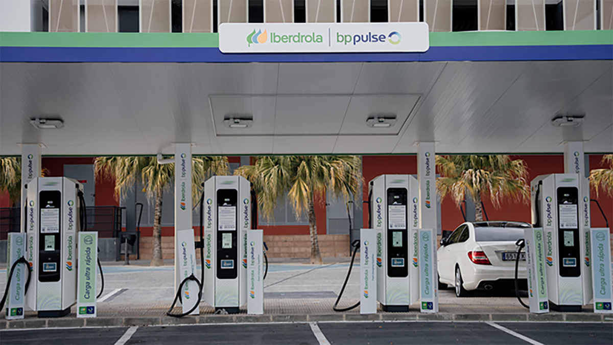 Electrolinera de Iberdrola | bp pulse.