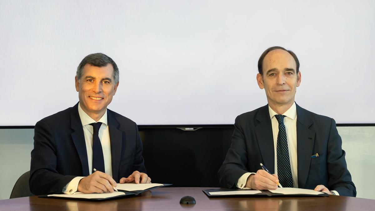 EDP firma con BEI préstamos por 700 millones para impulsar renovables y modernizar redes en España y Portugal.