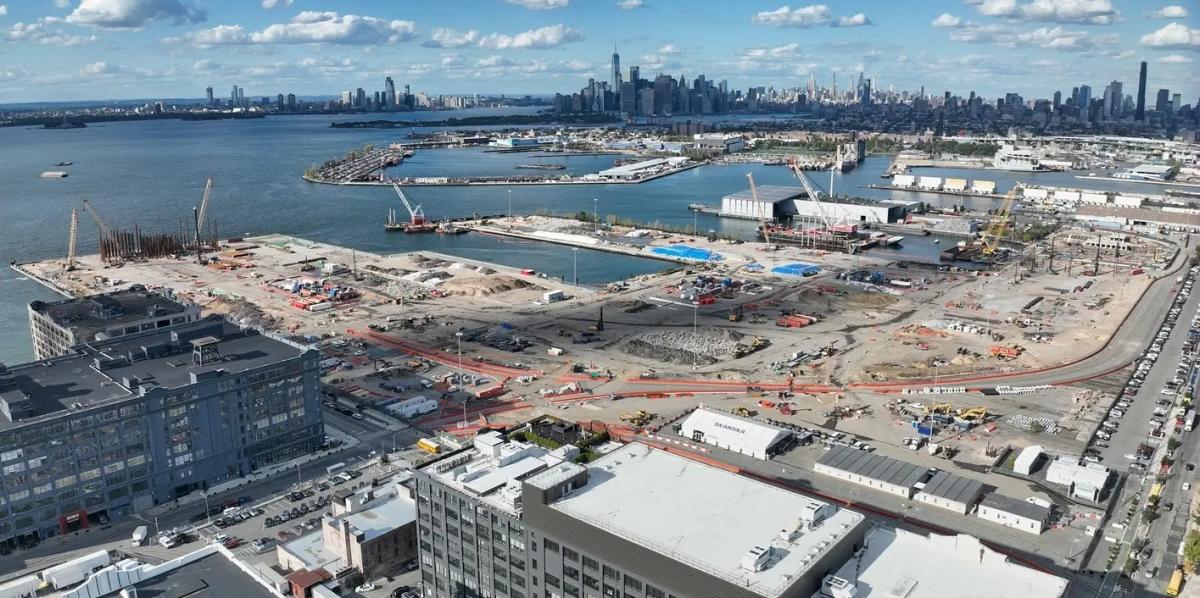 Terminal portuaria del sur de Brooklyn.