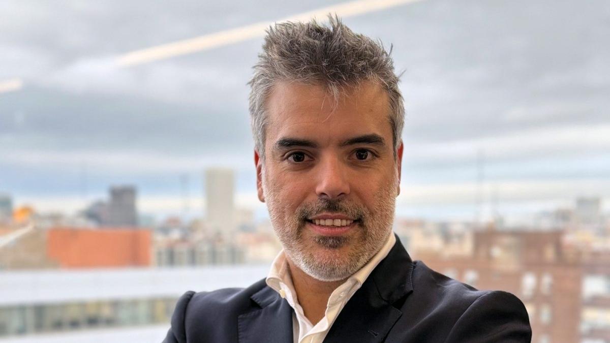 Gerar Comis, nuevo director financiero de Visalia.