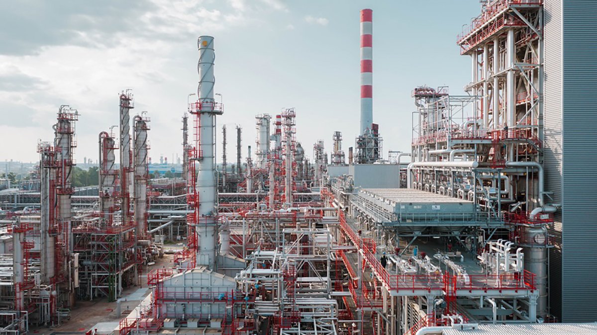 Estados Unidos impone sanciones a la petrolera serbia NIS, controlada por Rusia