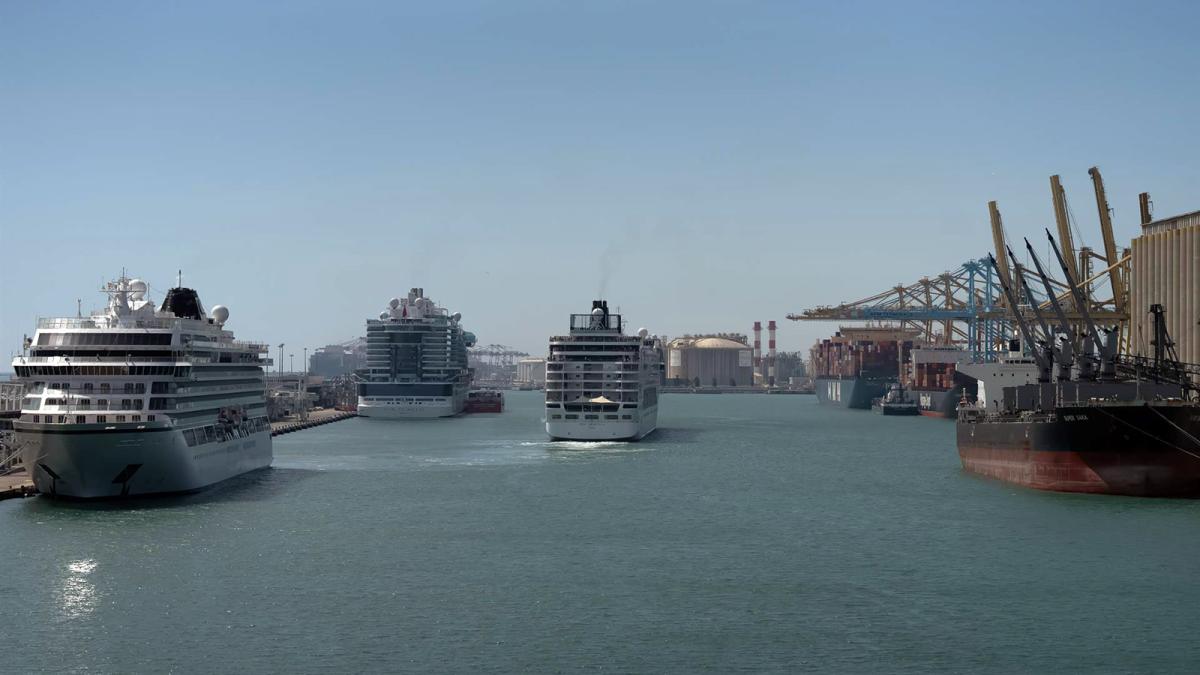 La danesa A.P Moller (Maersk) compra el 51% de Bergé