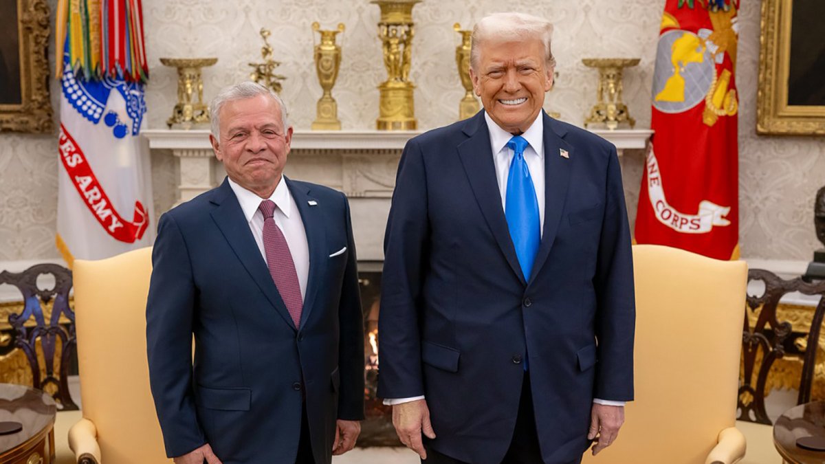 Jordania se "prepara" para una crisis energética con estufas, lámparas recargables y baterías