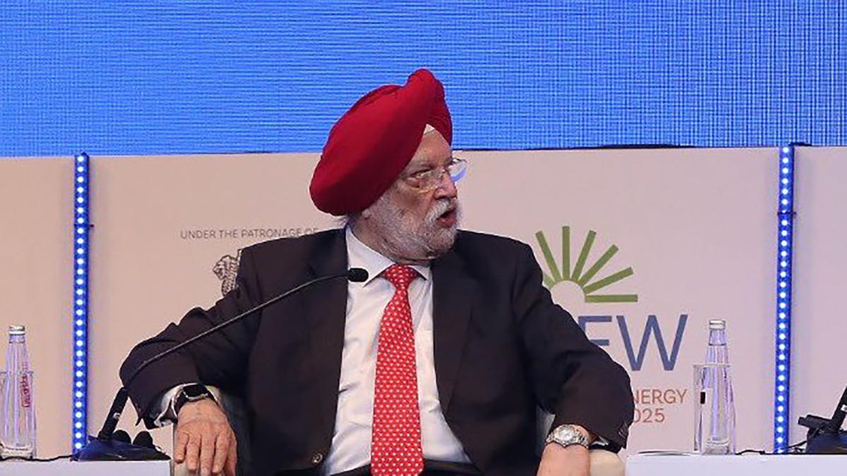 El ministro de Petróleo y Gas Natural de India, Hardeep Singh Puri.