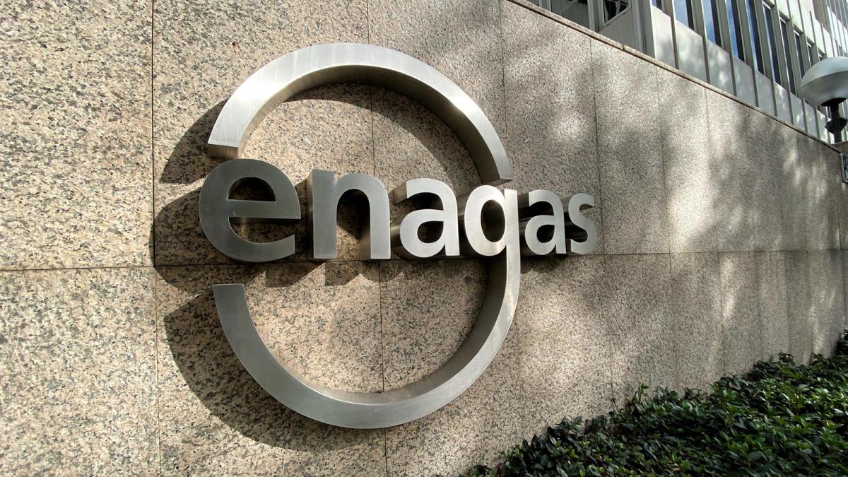 Enagás se deja un 0,74% en Bolsa tras presentar pérdidas en 2024 y actualizar su estrategia a 2030