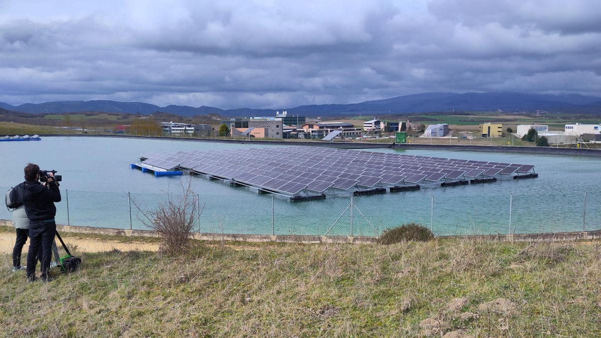 Emica Solar amplía su capital en 500.000 euros para impulsar el despliegue de la energía solar flotante