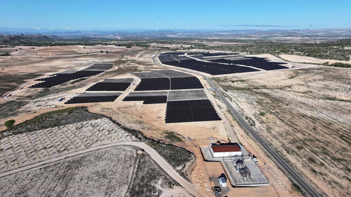 Naturgy pone en marcha su primera planta fotovoltaica en la Región de Murcia