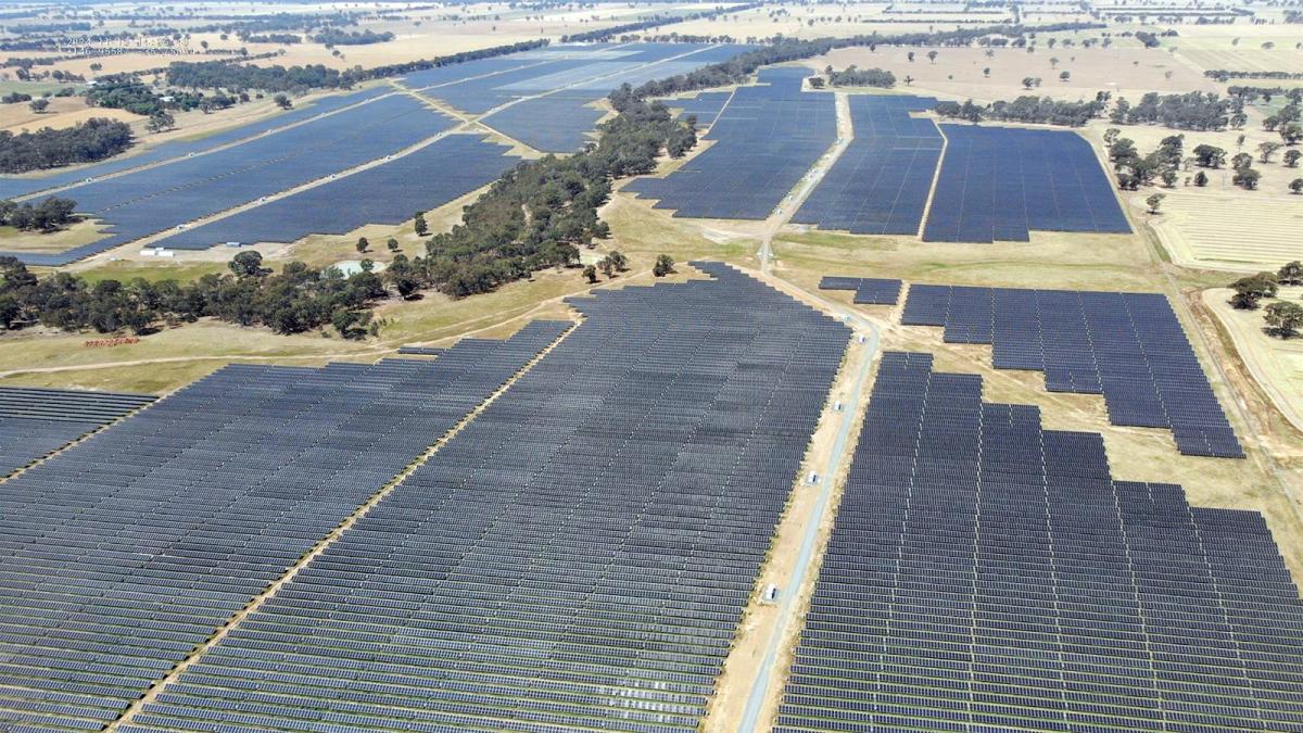 FRV adquiere un proyecto híbrido de energía solar y baterías de 190 MW en Australia