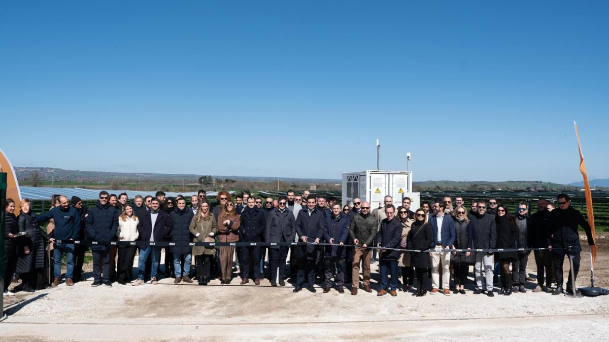 BNZ amplía su presencia en Italia con la inauguración de tres plantas fotovoltaicas con 135 MW.