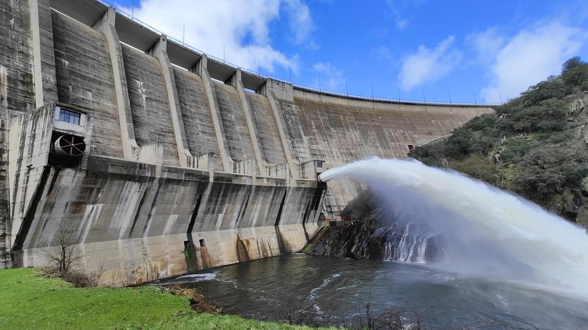 Dan comienzo las obras de la futura central hidroeléctrica de Irueña (Salamanca), la primera que el Gobierno pone en marcha