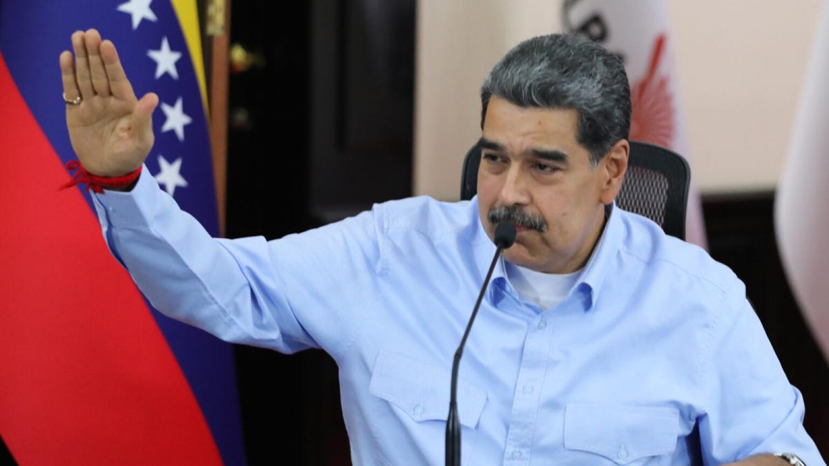 Maduro dice que Venezuela "no depende de licencias" tras las nuevas restricciones a Chevron