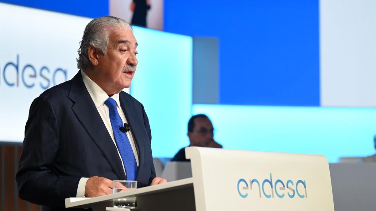 Bogas (Endesa) advierte de que sería "prudente" una revisión del plan de cierre nuclear en España