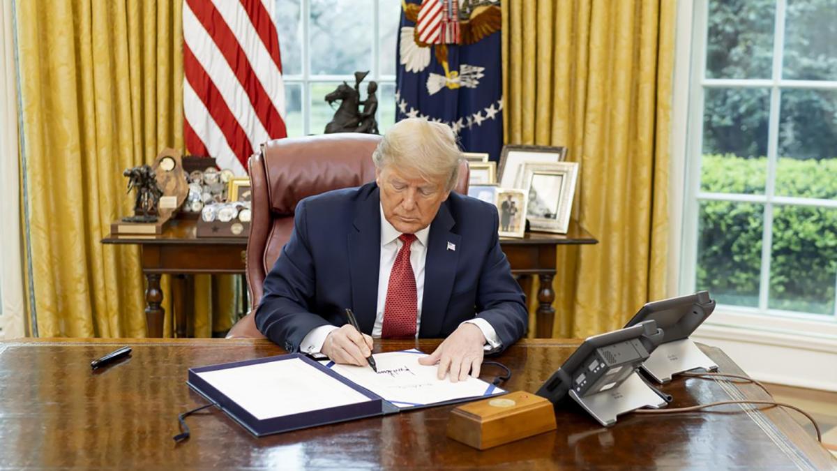 Trump firmará una orden este martes para aliviar el impacto de los aranceles en la automoción