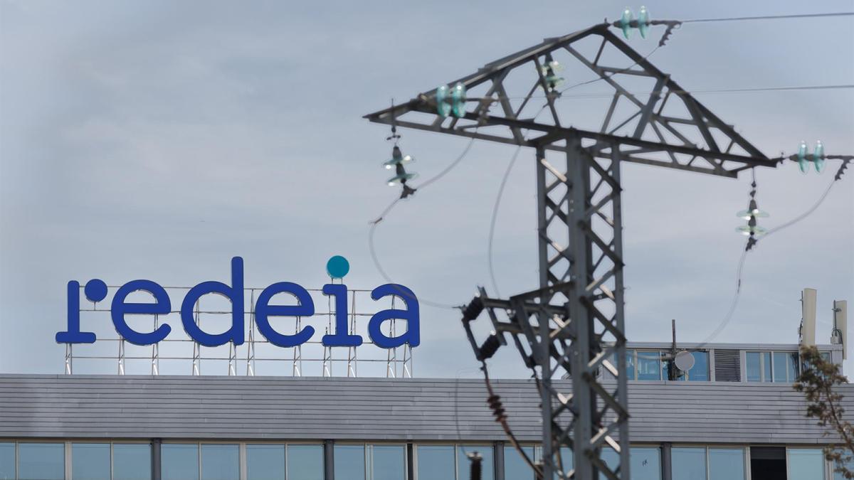 Redeia cae un 3,78% en Bolsa tras ganar un 4,2% más hasta marzo, con resaca del apagón