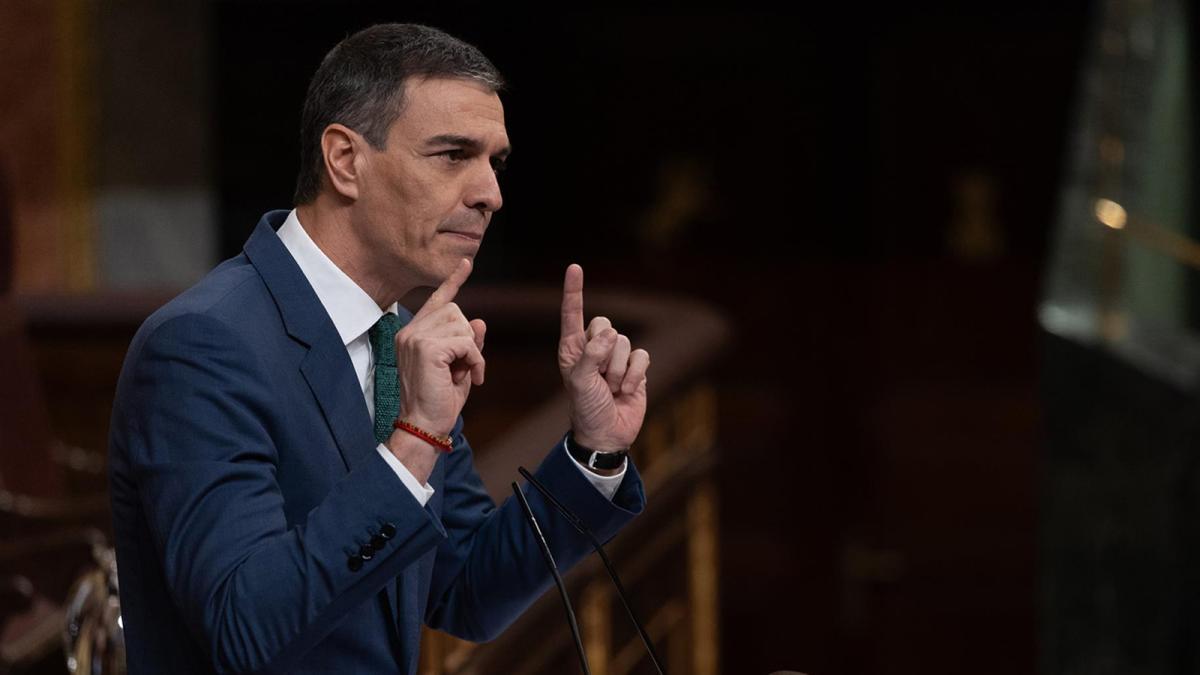 Sánchez asegura que no se moverá "ni un milímetro" de su modelo de transición energética