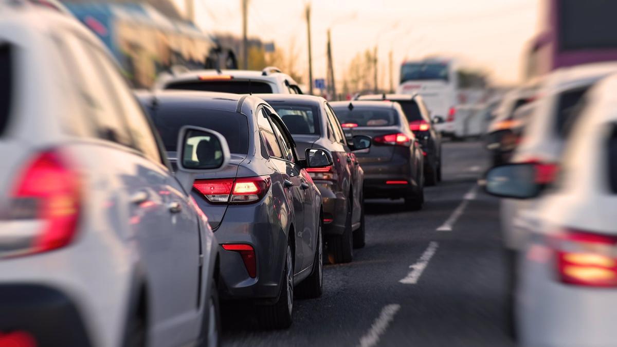 Los 27 apoyan dar a los fabricantes de coches hasta 2027 para cumplir su objetivo de reducción de CO2