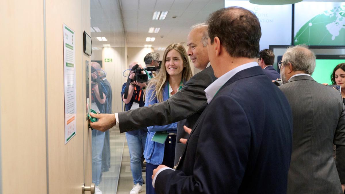 La vicepresidenta del Gobierno Sara Aagesen preside, junto al CEO de Iberdrola España, Mario Ruiz-Tagle, la cuarta reunión del comité del apagón.
