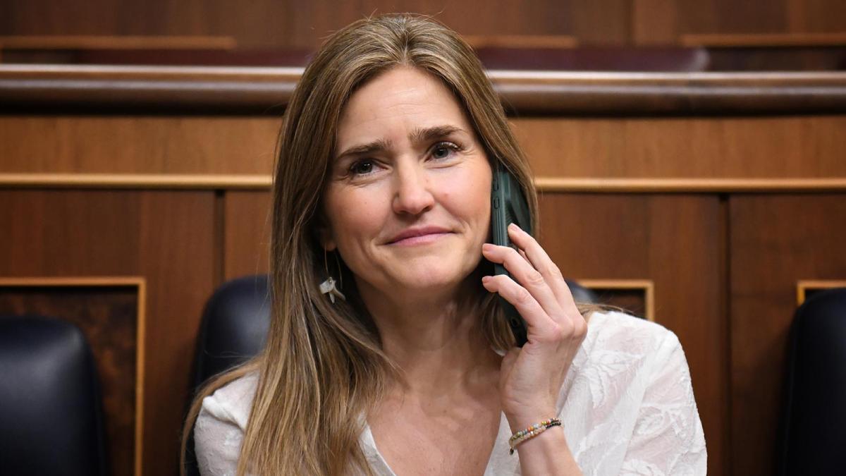 Aagesen niega que la CNMC avisara de un posible apagón y dice que la tensión de la red es su competencia