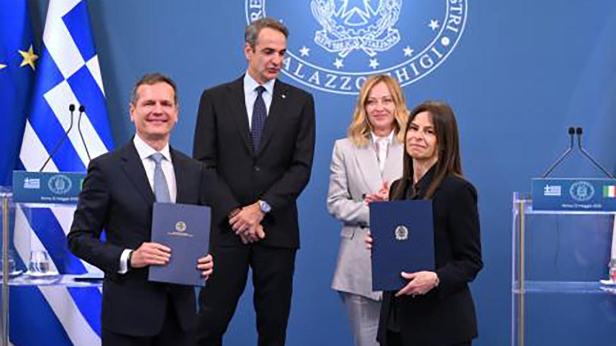 IPTO y Terna firman un memorando de entendimiento para el desarrollo de GRITA 2, la nueva interconexión eléctrica entre Grecia e Italia.