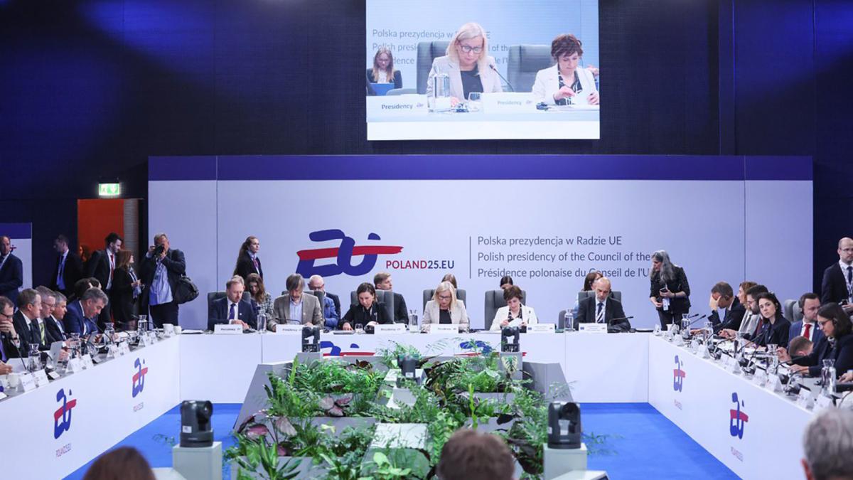Los ministros de Energía de la UE abordan el apagón de abril y esperan informe de expertos