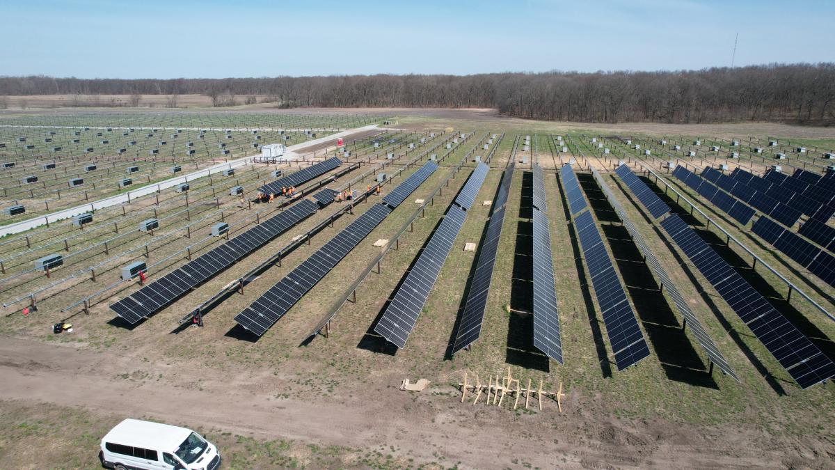 Doral elige a Bechtel para construir las tres últimas fases de la gigantesca planta Mammoth Solar de 1,3 gigavatios