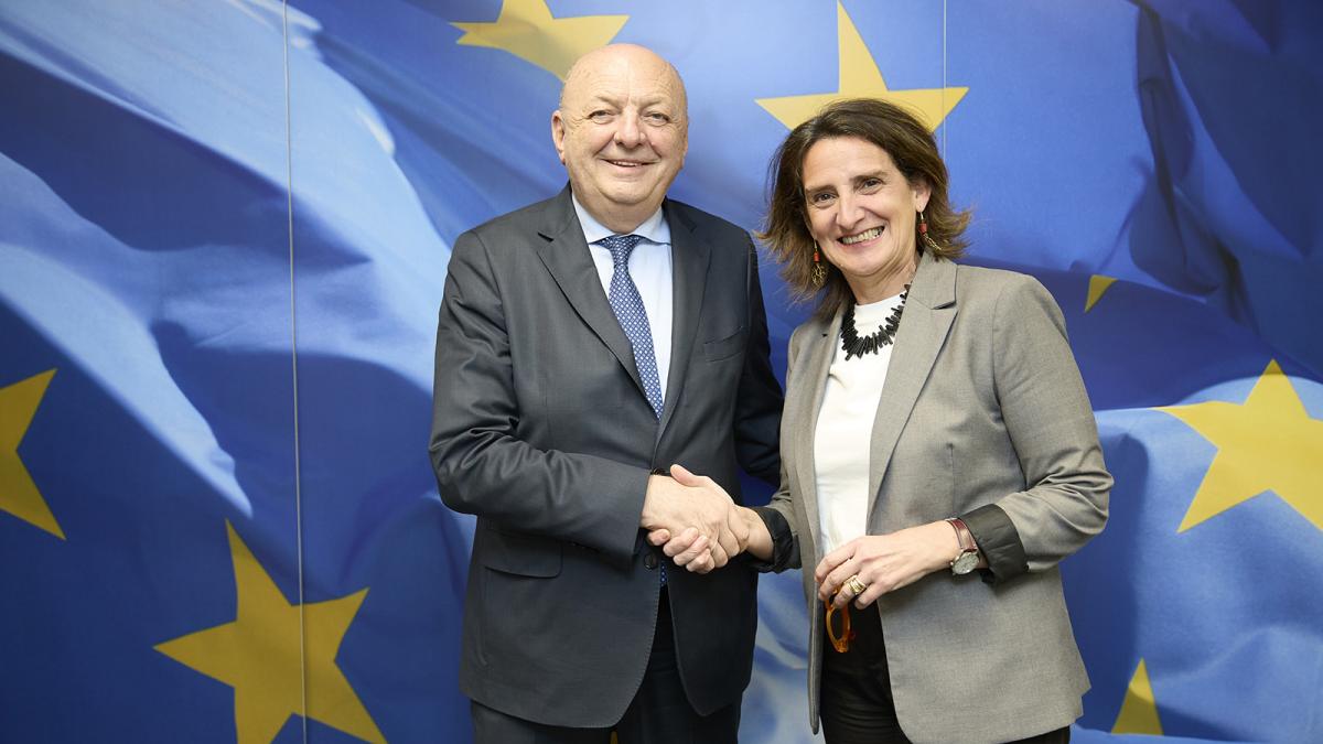 Italia expone ante Ribera su "liberación" del gas ruso y respalda los planes de Bruselas
