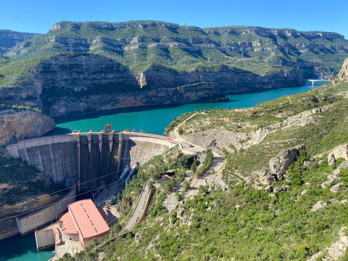Cortes-La Muela, la mayor gigabatería de Europa: es con agua, está en Valencia y levantó el suministro tras el apagón