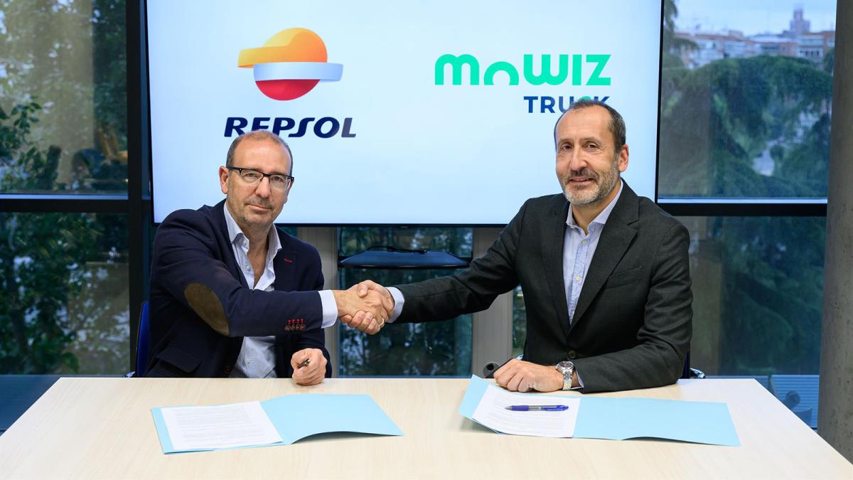 Repsol y Mowiz Truck (Eysa) se alían para habilitar 450 nuevas plazas de aparcamiento seguro para camiones