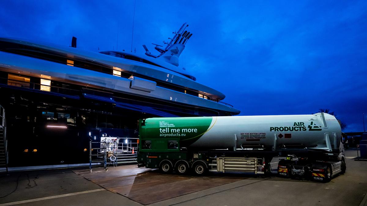 Air Products suministra hidrógeno líquido al primer superyate del mundo propulsado por hidrógeno.