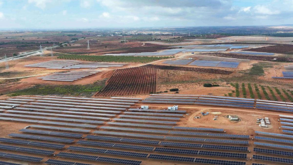 La energía solar bate un nuevo récord de generación instantánea con 22.452 MW, el primero tras el apagón