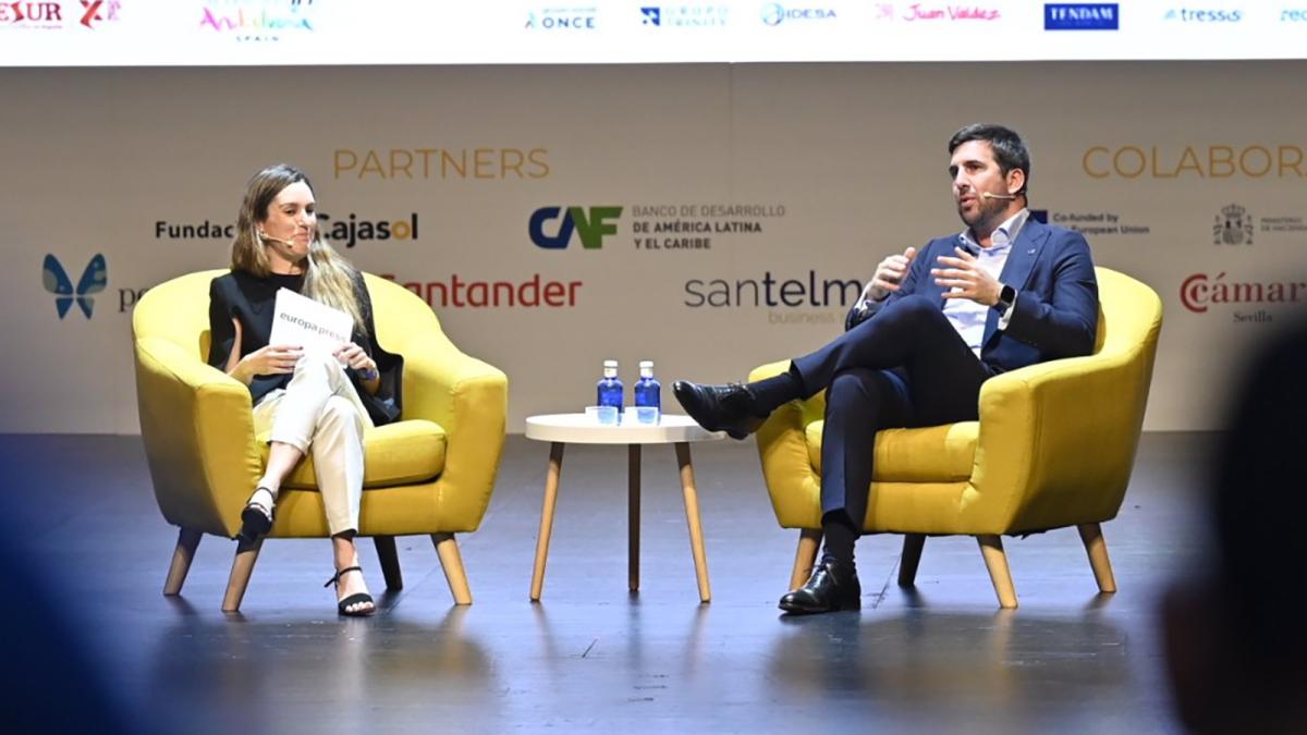 Riquelme (Cox) advierte que las renovables "no dan estabilidad" al sistema: "Necesitas otras tecnologías"