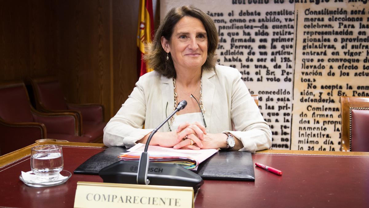 Ribera defiende que cumplió la ley al dar una licencia de hidrocarburos al "pícaro" Aldama