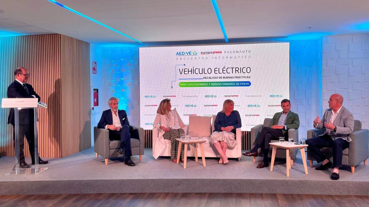 Faconauto y Aedive presentan el primer Decálogo de Seguridad del Vehículo Eléctrico