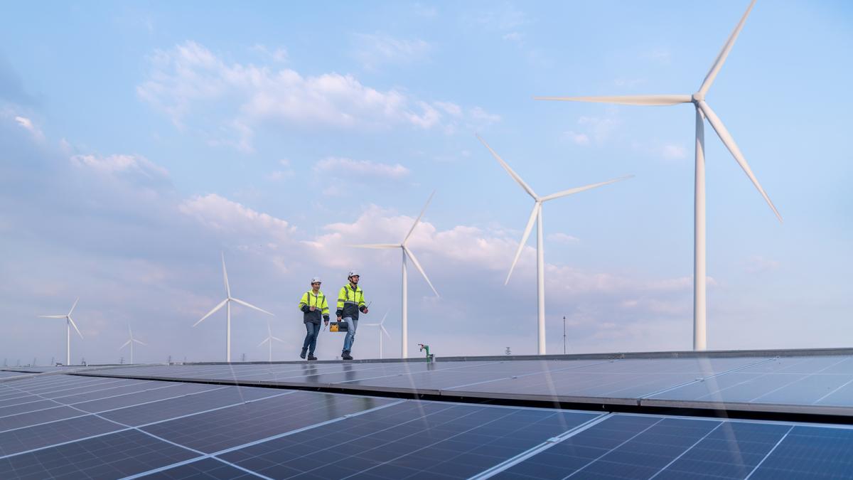 El sector renovable aplaude la apuesta en las medidas antiapagones del Gobierno por la electrificación