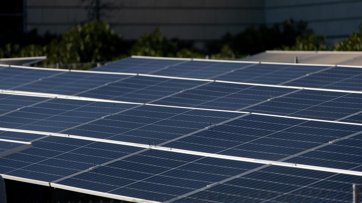 El Miteco lanza un programa para reciclaje de bienes de equipo para renovables dotado con 100 millones