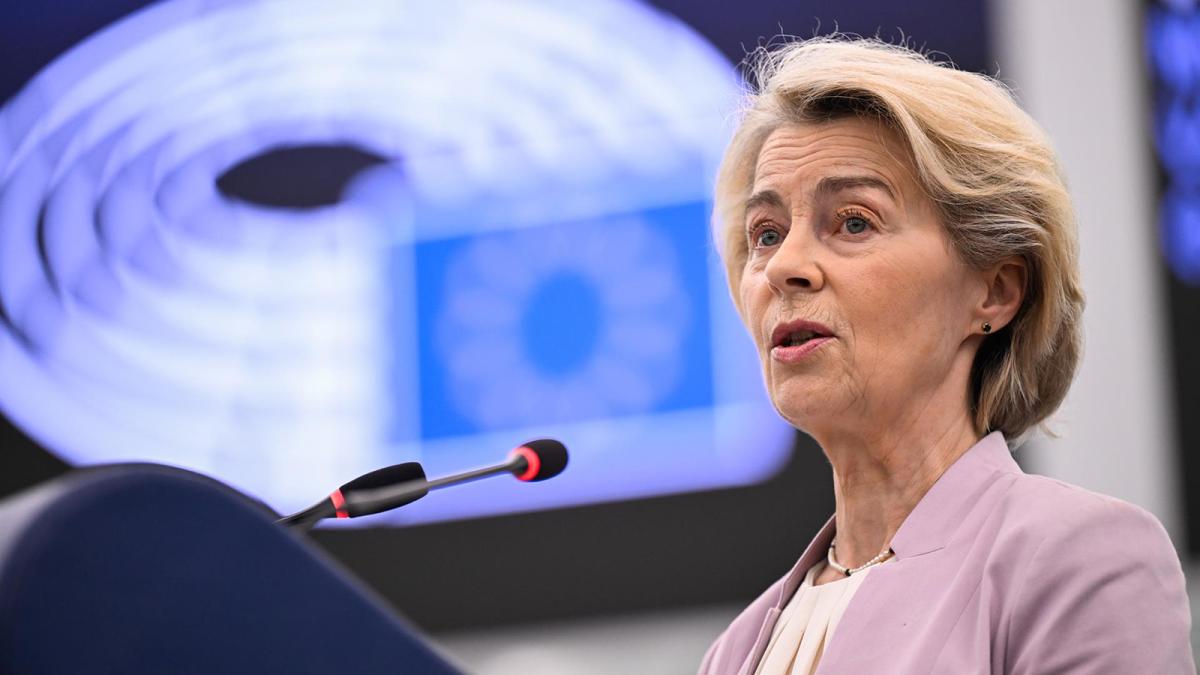Von der Leyen dice que la UE negocia con firmeza para un marco comercial "fiable" con EEUU
