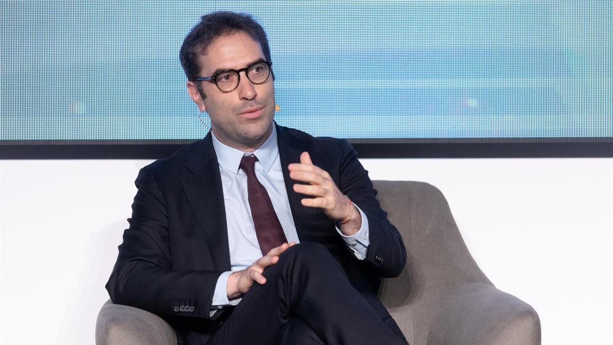 Economía dice que la UE está preparada para adoptar "contramedidas proporcionadas" a los aranceles de Trump