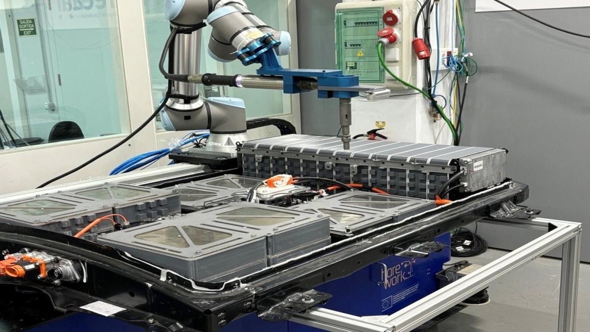 Eurecat impulsa un sistema de desmontaje y clasificación de baterías de vehículos eléctricos