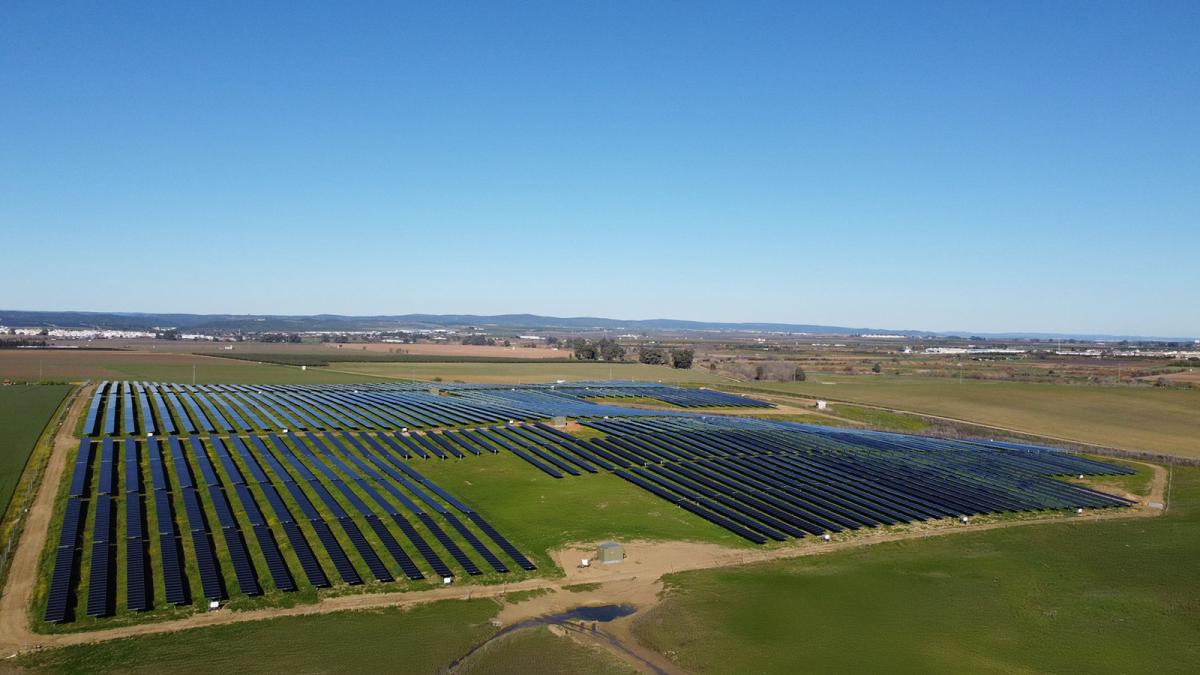 Baywa r.e. vende 60 MW solares en España al fondo KGAL