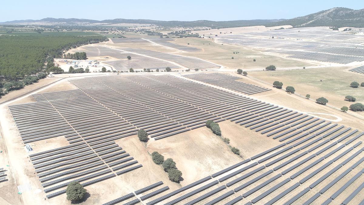 Acciona Energía enchufa un complejo fotovoltaico en Valencia con 86 MW
