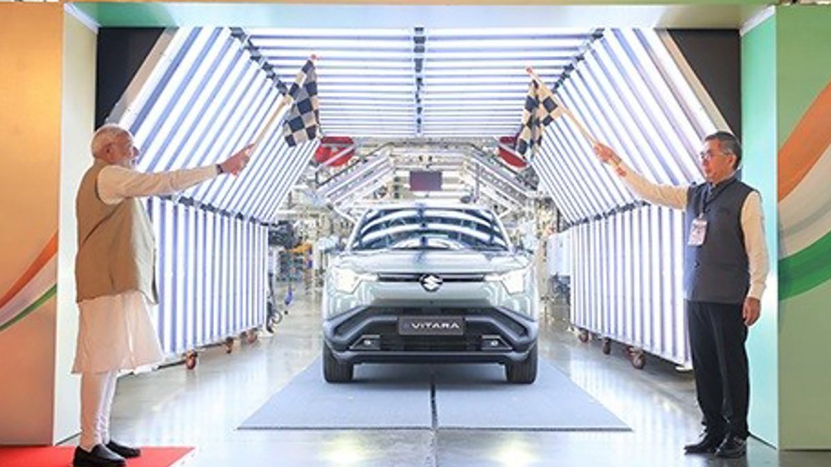 Suzuki comienza a producir vehículos eléctricos en Gujarat (India)