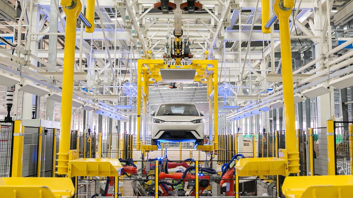 Así es como las marcas chinas han cambiado su rumbo para eludir los aranceles 