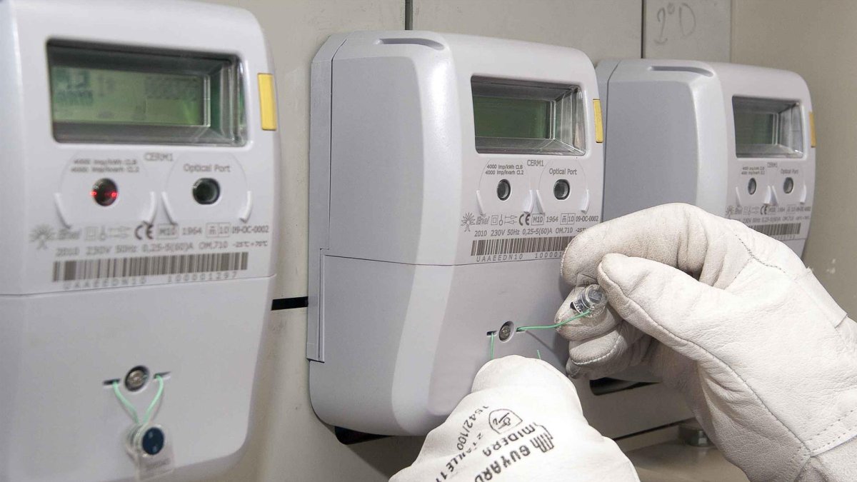 nstalación de un contador inteligente.