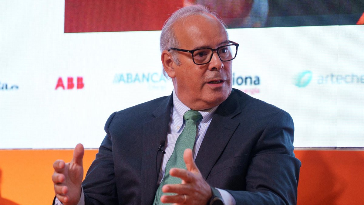 Iberdrola pide "ajustes" en el cierre nuclear y avisa de que el 92% de su red eléctrica está "copado"