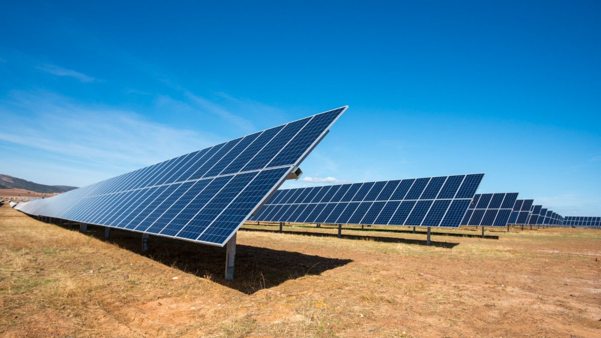 Naturgy vende nueve proyectos de renovables de su cartera de desarrollo en EEUU