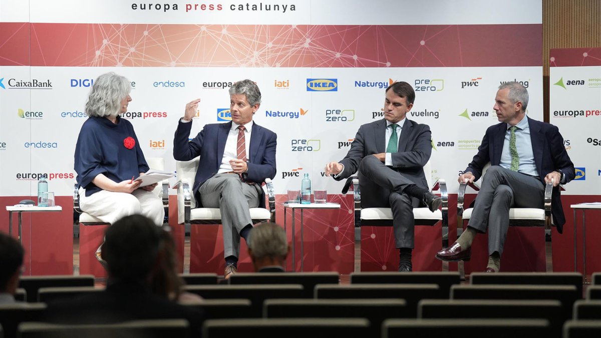 Expertos abogan una transición energética en Cataluña que garantice la seguridad de suministro