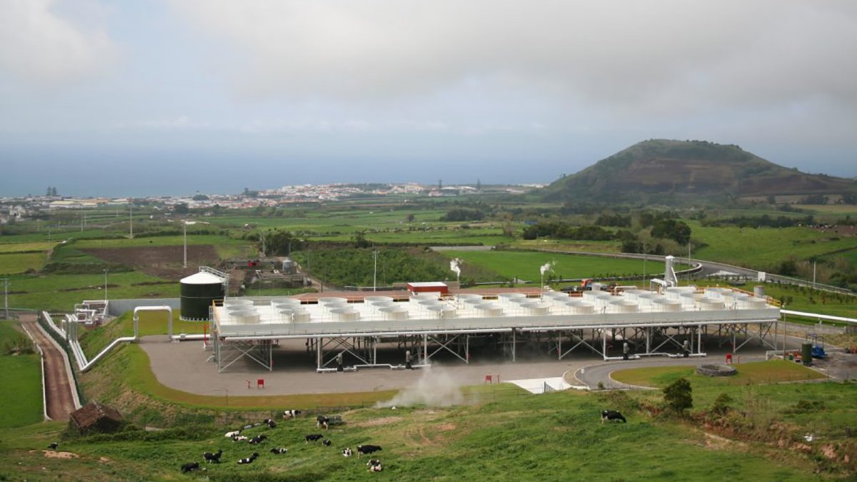 El Cabildo de Tenerife busca en Azores un ejemplo para impulsar la energía geotérmica