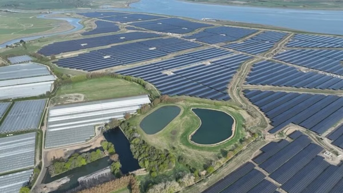 RES se adjudica un nuevo contrato para operar la mayor planta solar de Reino Unido