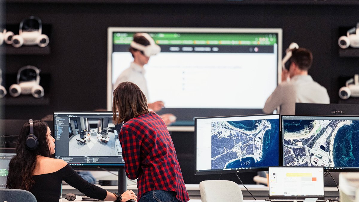 El BEI y Acciona firman un préstamo de 120 millones para invertir en innovación